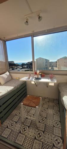 Appartement vue mer climatisé Seaview AC apartment Saint Pierre la Mer