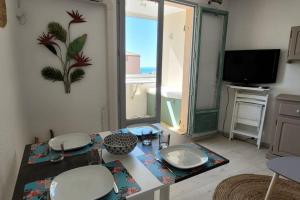 Appartement vue mer climatisé Seaview AC apartment Saint Pierre la Mer