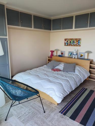 Appartement vue mer panoramique, plage 150m, parking, clim