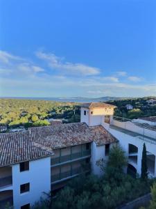 Appartement vue mer sur St Tropez - piscine