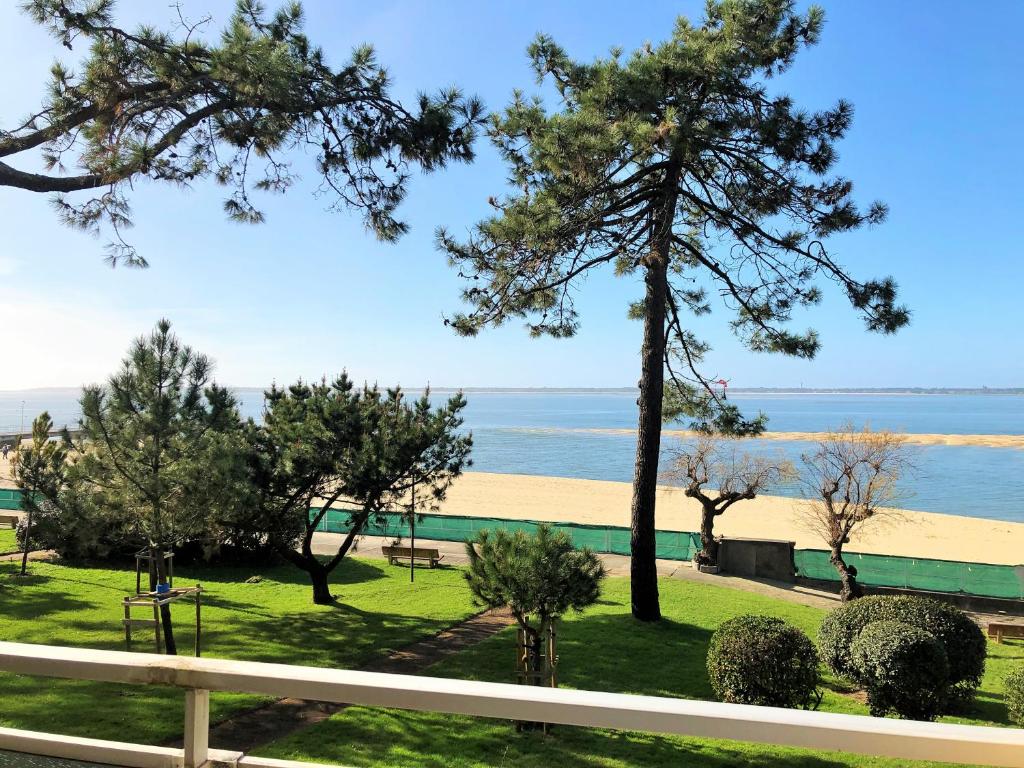 Appartement Vue Mer Terrasse, Parking C2111 247/249 bd de la Cote d'Argent, 33120 Arcachon