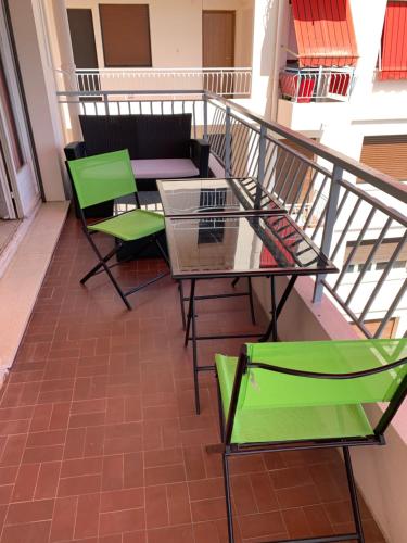 Appartement vue mer très proche de la plage et des commerces