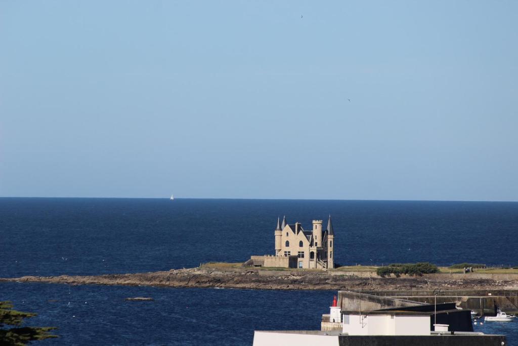 Appartement Appartement vue panoramique mer, prêt de vélos, WIFI Res. Mor Braz 2 appt 69 63 Rue de Saint-Clément 56170 Quiberon