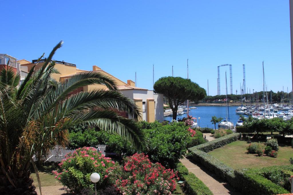 Appartement Appartement vue Port Malfato 1 avenue Chevalier d'Alfonse 34300 Le Cap d\'Agde