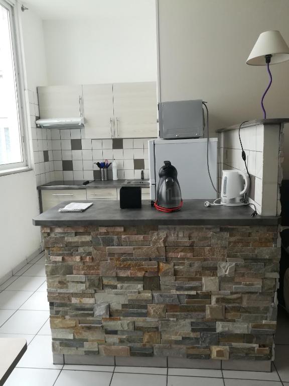 APPARTEMENT vue sur cour intérieure