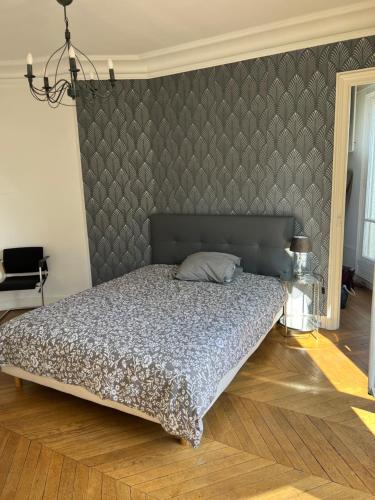 Appartement vue Tour Effiel 6P