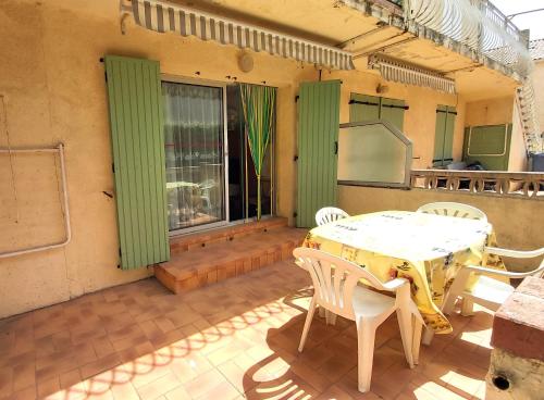 Appartement1 avec terrasse au calme, proche centre ville et plage