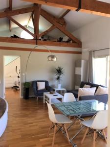 Appartement Appartements Les Pesquiers 2 Hyères Plage residence l Amiral 16 Allée des Tennis 83400 Hyères Provence-Alpes-Côte d\'Azur