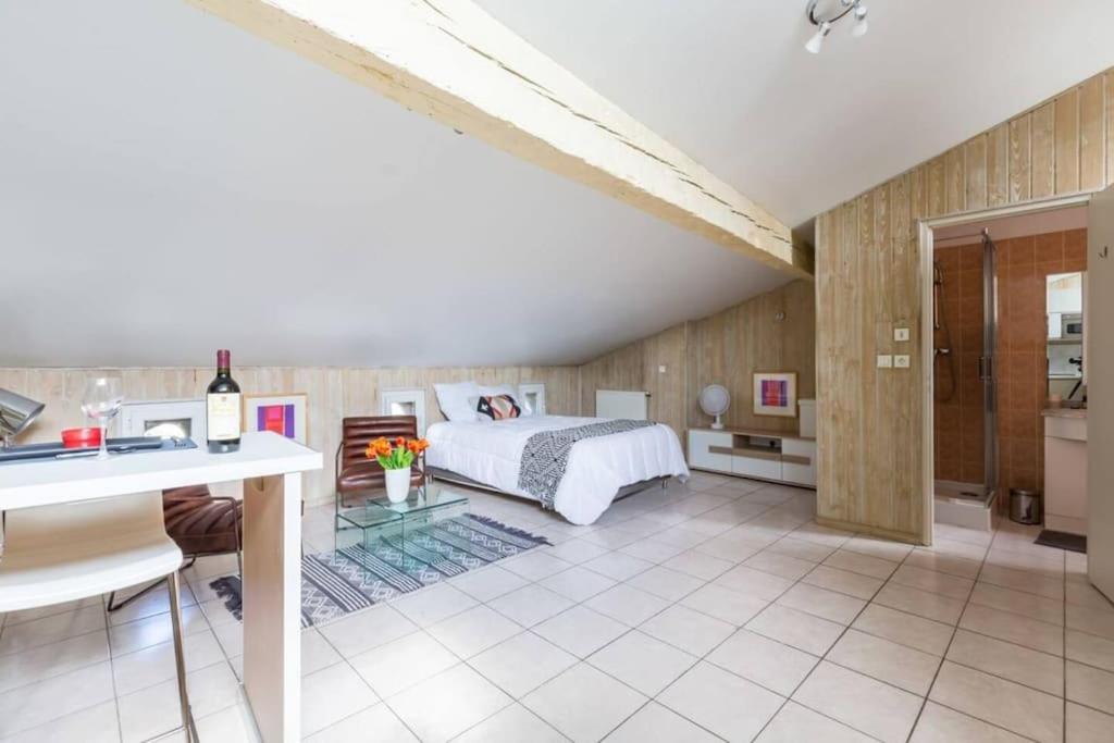 Appmt Cosy 2 pièces - Haut Standing