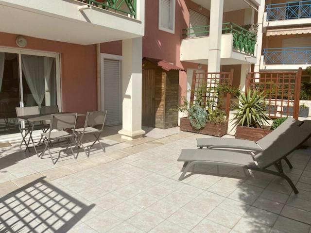 Appartement Appt 2 pièces Port Fréjus - méga terrasse + garage 88 avenue du Maréchal Leclerc - Appt 215 - Bâtiment B2 83600 Fréjus