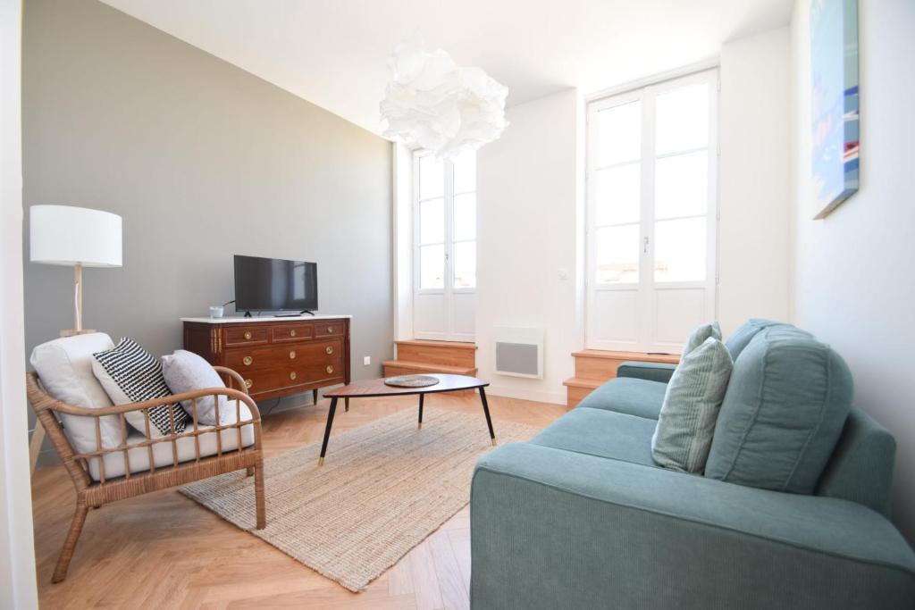 Appt 3 pièces haut de gamme dans la \ 62 bd Albert Lacroix, 35800 Dinard