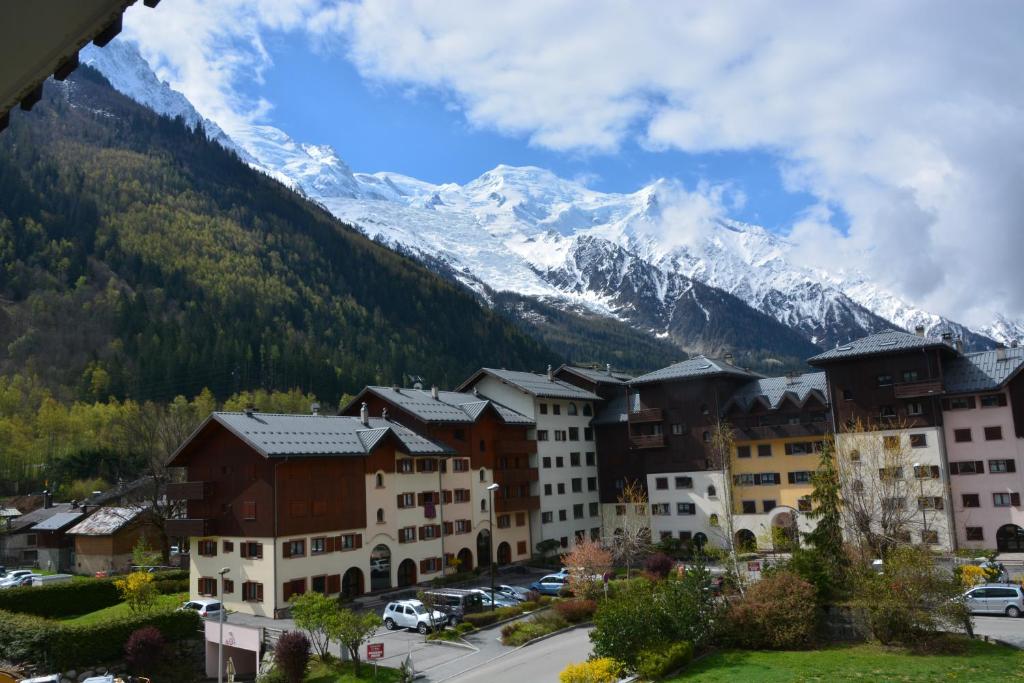 Appartement Appt 4 /5 pers - 3 min. centre ville C24 2ème étage 166 avenue de Courmayeur 74400 Chamonix-Mont-Blanc