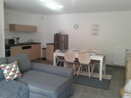 Appt 4-5 Pers quartier Port de plaisance - avec une vue sur la mer