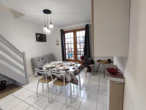 Appartement APPT 4P - Manoirs 1 à la Mer Chez Claudette & Marc 37 Rue du 8 Mai 14470 Courseulles-sur-Mer Normandie