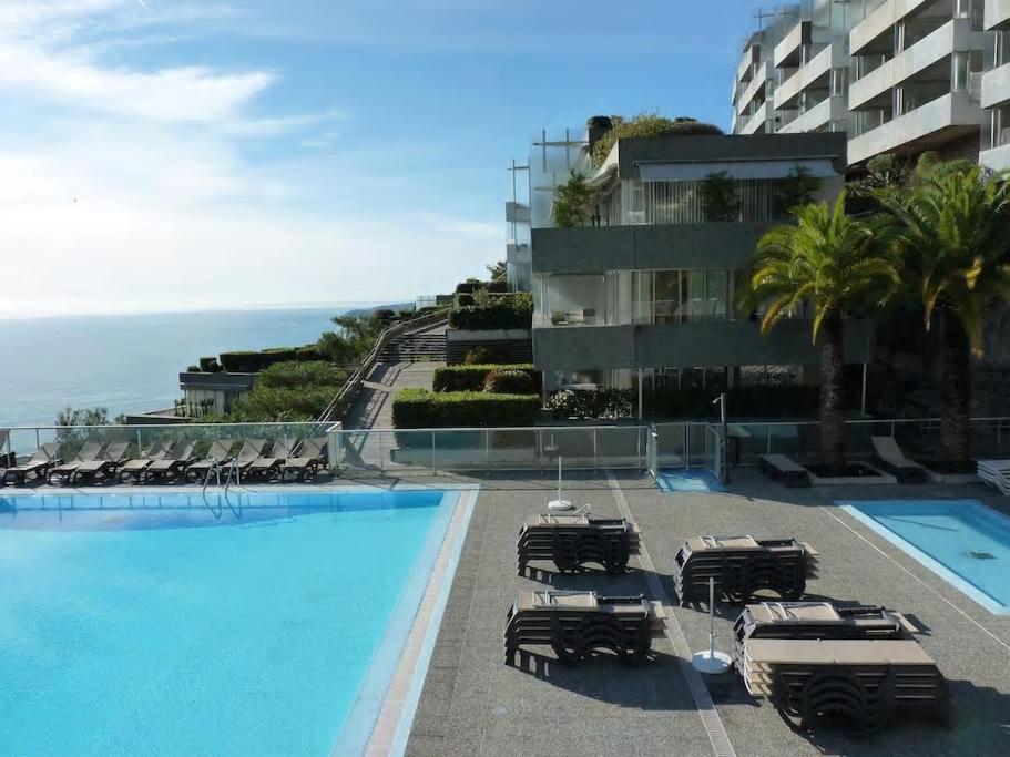 Appartement Appt 5 personnes vue mer piscine Costa Plana Cap d'Ail Monaco 33 Avenue du Général de Gaulle 06320 Cap d\'Ail