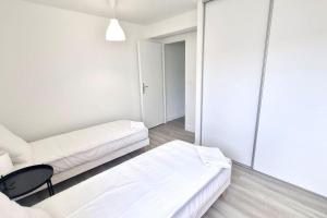 Appartement Appt 8 pers. rénové et climatisé / parking / 2 kms mer 10 Rue Victor Antherieu 34110 Frontignan Languedoc-Roussillon