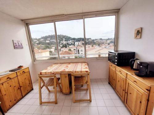 Appt Cannes La Bocca, F2 Centre ville, 10mn de mer