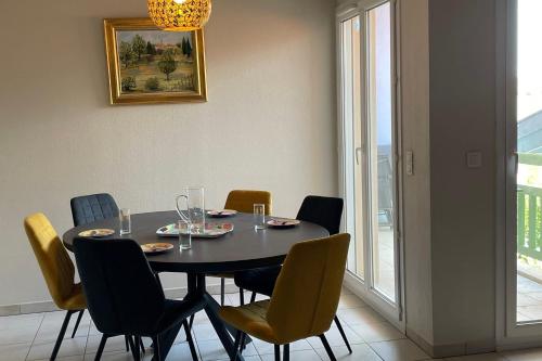 Appt MODERNE avec BALCON sur le PORT