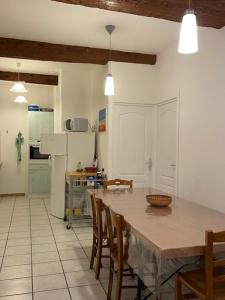Appt spacieux, charme de la pierre Catalane