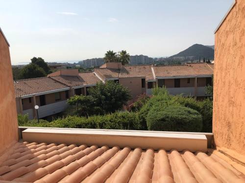 Appt T2 refait à neuf - vue mer dans résidence avec piscine