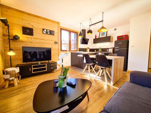 Appt Tournette - Centre Village, Vue Montagne - AravisTour