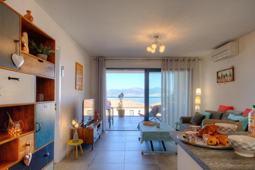 Appartement Appt vue mer Baie Ajaccio PietroBeach à 25m d'une crique magnifique Appt 12 lieu-dit marincaja  les terrasses de l'isolella 20166 Pietrosella