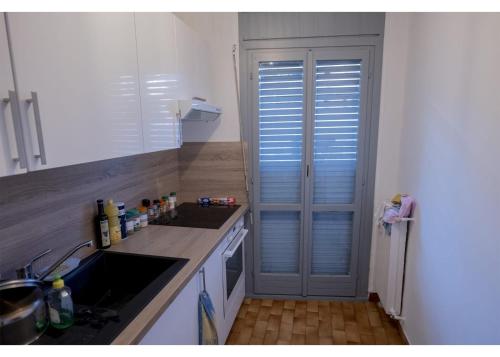 Apt 2 Pers 200m de la mer plus Parking proche