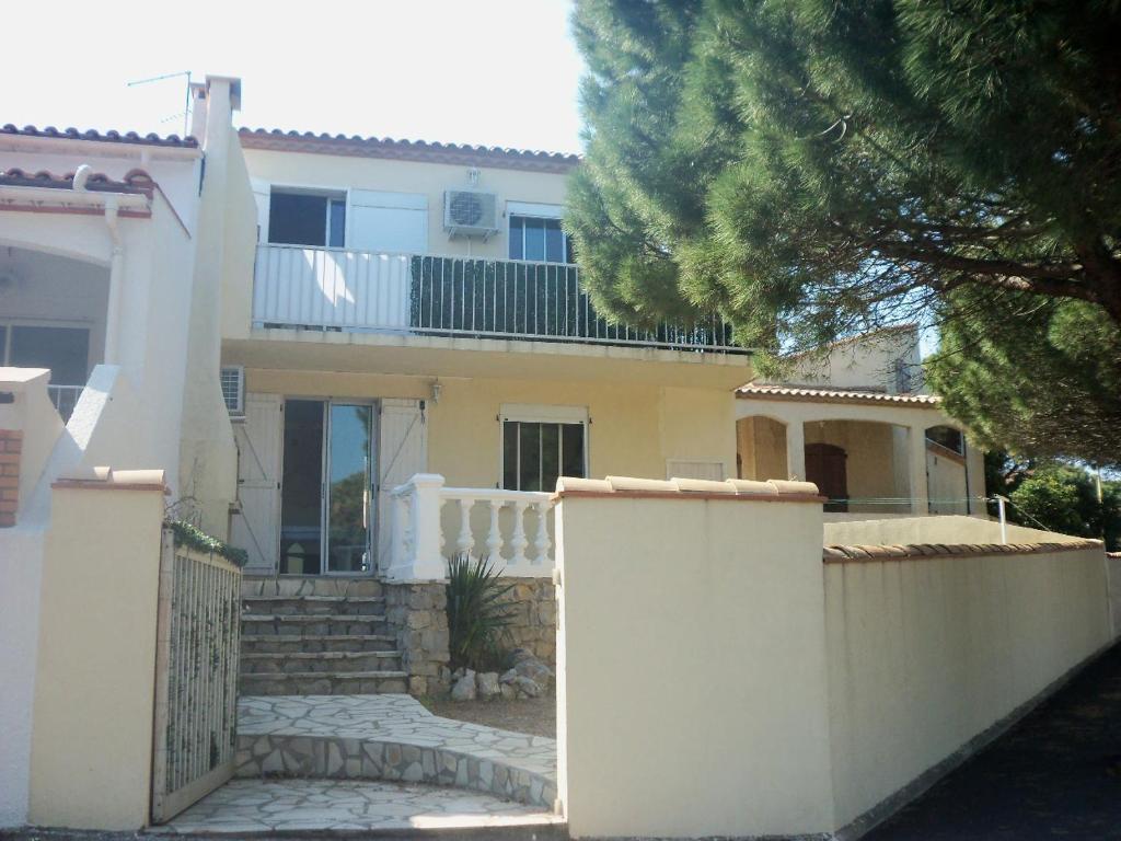 Apt Climatisé T3 Saint Pierre La Mer, terrasse, jardin et parking privé 28 Rue des Colombes, 11560 Fleury