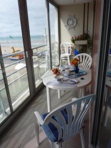 Appartement Apt de charme, les pieds dans l'eau 1 Avenue de la Duchesse Anne 22190 Plérin Bretagne