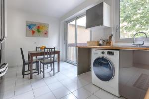 Appartement ❋ Apt for 4p near the Eiffel Tower - Paris 16 ❋ 32 Rue Davioud 75016 Paris Île-de-France