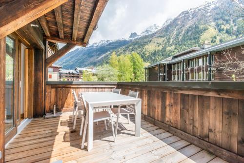 Apt. Grand Paradis B14 - Modern with Mont Blanc view