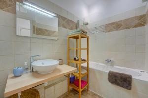 Apt in Middle of Old Town Nice/Nr Shops/Bars/Cafes