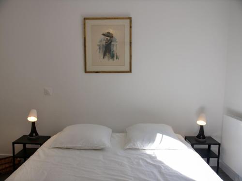 Apt. neuf à 50m du port - Parking privé, ascenseur