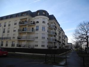 Apt Standing Bordeaux Chartrons