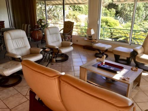 apt thalassa,vue mer, proche ville,au calme