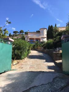 apt thalassa,vue mer, proche ville,au calme