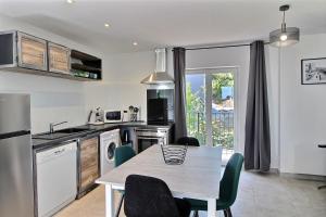 Apt type 3 en Duplex sur EVIAN les Bains vue lac
