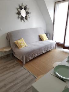 Apt With Balcony At 350 M From The Beach
