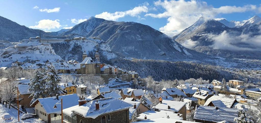 Apt With Panoramic View Near Vauban City 12 Route de Grenoble, 05100 Briançon