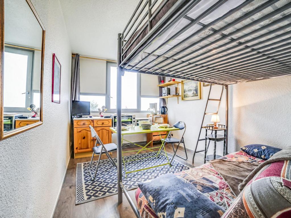Aquabella, 5 personnes