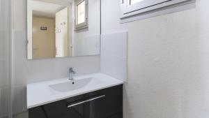 Appartement Aquaplage- 105B- Studio vue mer- 5 pers Rue du Pacifique, 2 34300 Le Cap d\'Agde Languedoc-Roussillon