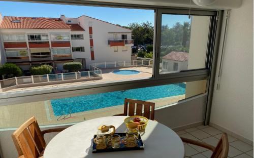 ARGELES PLAGE STUDIO PISCINE PARK. PRIVATIF DANS RES. SECURISEE