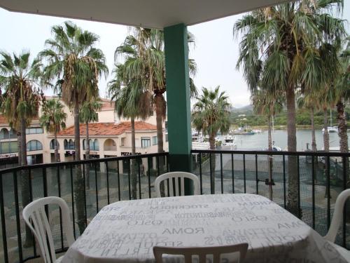 Appartement Appartement Argelès-sur-Mer, 2 pièces, 4 personnes - FR-1-309-247 Place Magellan Résidence Atalaya Appt 57 au 2eme étage Argelès-sur-Mer