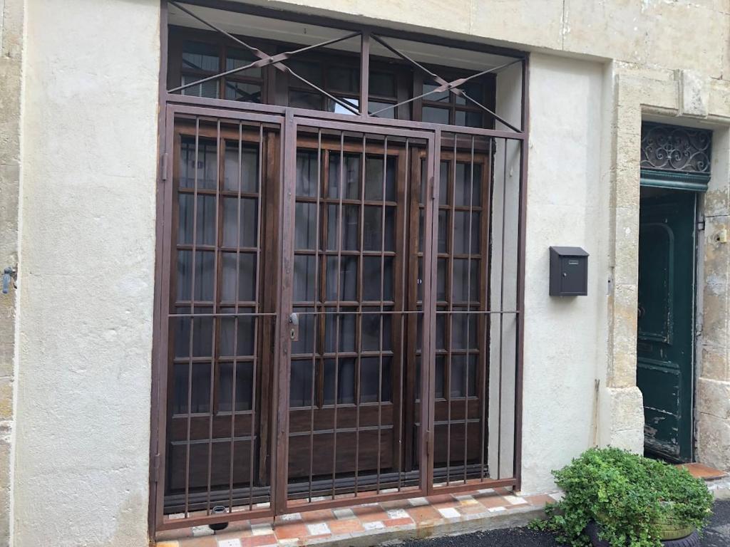 Appartement ARLES FOURQUES Studio équipé 9 Rue Jean Jaurès 30300 Fourques