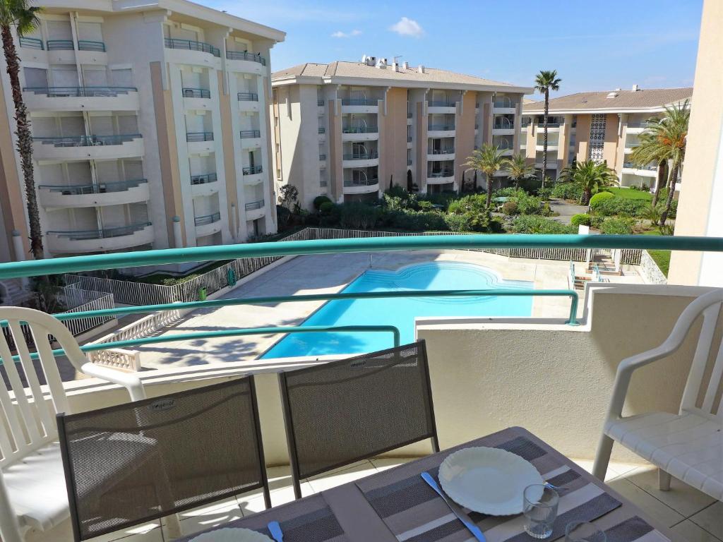 Arles Holiday - La Terrasse