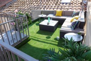 Arles Holiday - La Terrasse