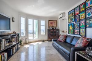 Art Deco Luxury Apartment with Breath Taking View on Cannes Bay by Olidesi
