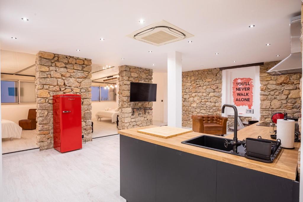 Art Loft - Spacieux 80m - Clim - Wifi - Centrale 12 Boulevard de la Source, 06400 Cannes