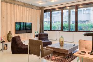 Artist and Design Loft - 10 Guests - 5 Min From Metro