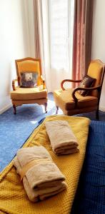 Artistic apartment, sleeps 4, centrally situated.